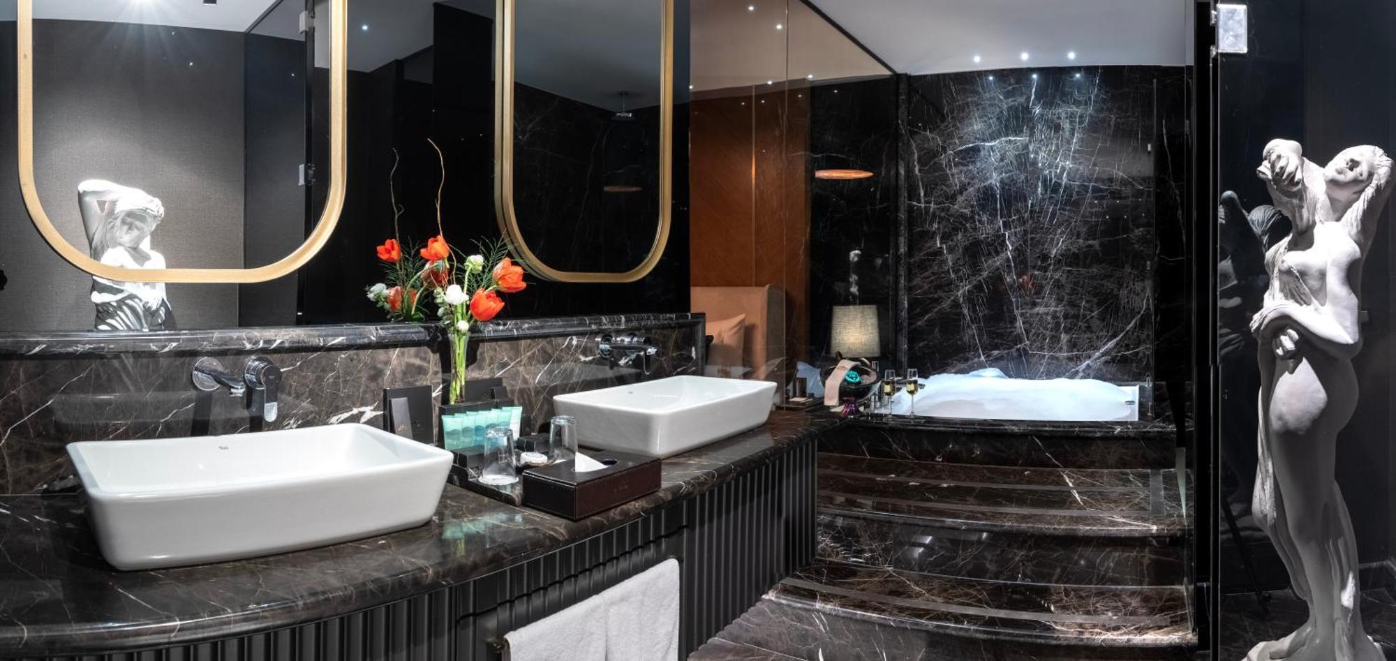 Lords Palace Hotel Spa Casino Кіренія Екстер'єр фото
