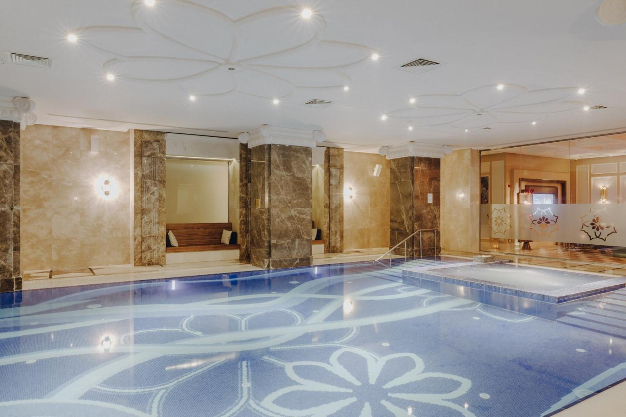 Lords Palace Hotel Spa Casino Кіренія Екстер'єр фото