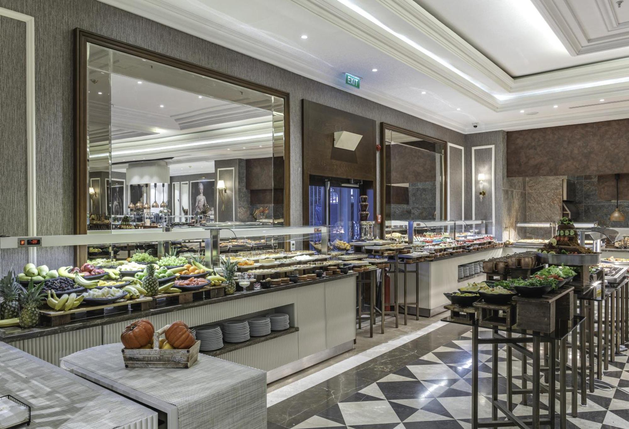 Lords Palace Hotel Spa Casino Кіренія Екстер'єр фото